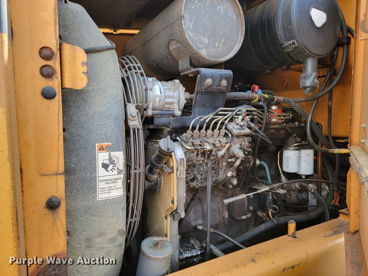 image for item LV9505 2000 Case 821C  wheel loader