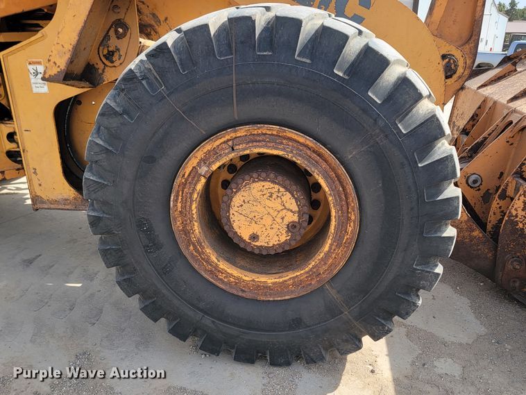 image for item LV9505 2000 Case 821C  wheel loader