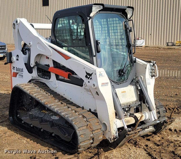 image for item LV9514 2019 Bobcat T770  tracked skid steer loader