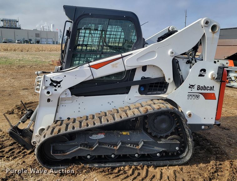 image for item LV9514 2019 Bobcat T770  tracked skid steer loader