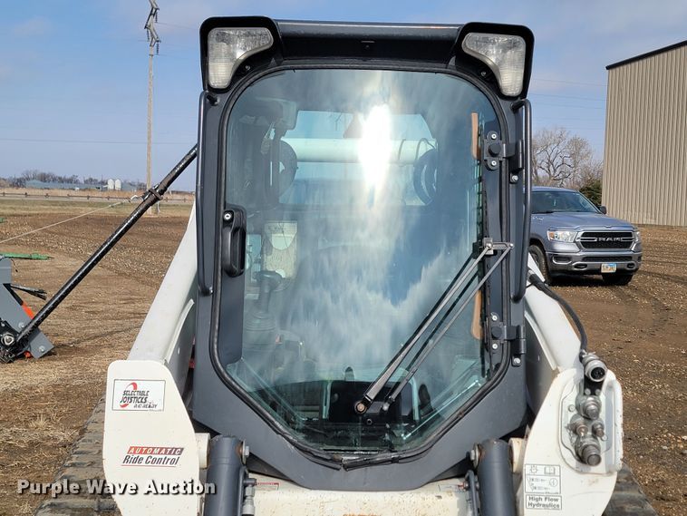 image for item LV9514 2019 Bobcat T770  tracked skid steer loader