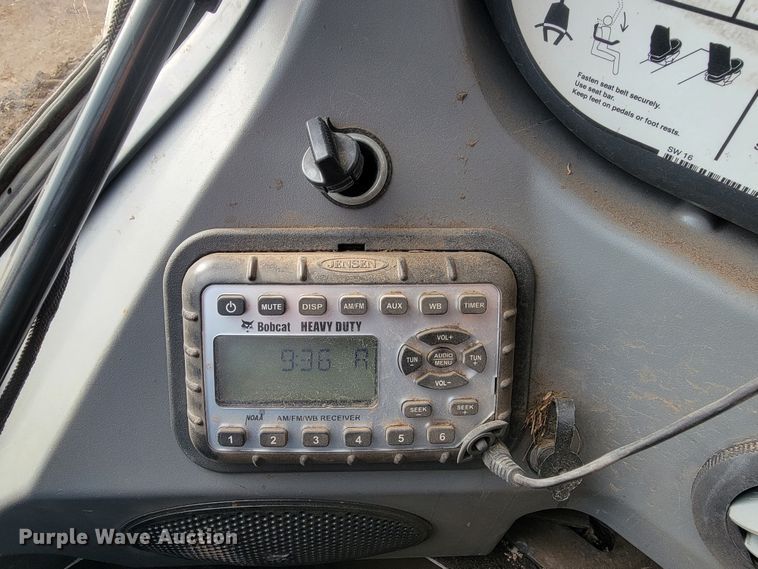 image for item LV9514 2019 Bobcat T770  tracked skid steer loader