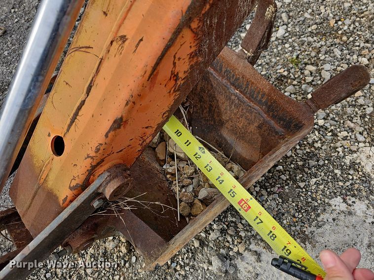 image for item MB9929 Bush Hog 762H  backhoe bucket