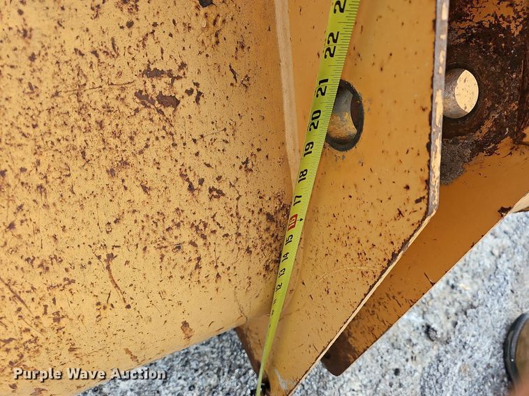 image for item MB9930 Case 141473A1  bucket