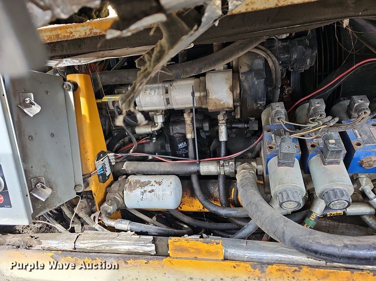 image for item MB9933 Mauldin 1750-C  paver