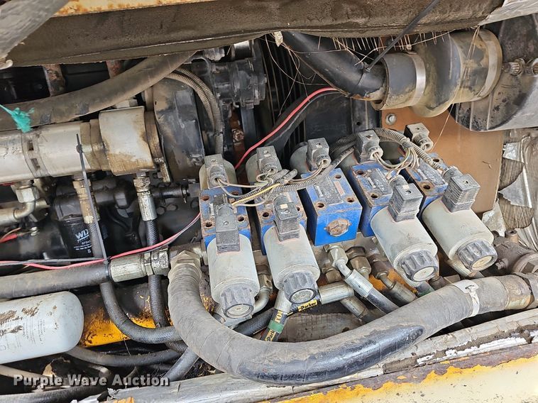 image for item MB9933 Mauldin 1750-C  paver