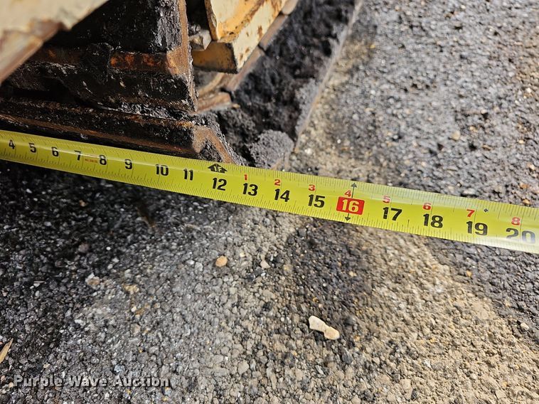 image for item MB9933 Mauldin 1750-C  paver