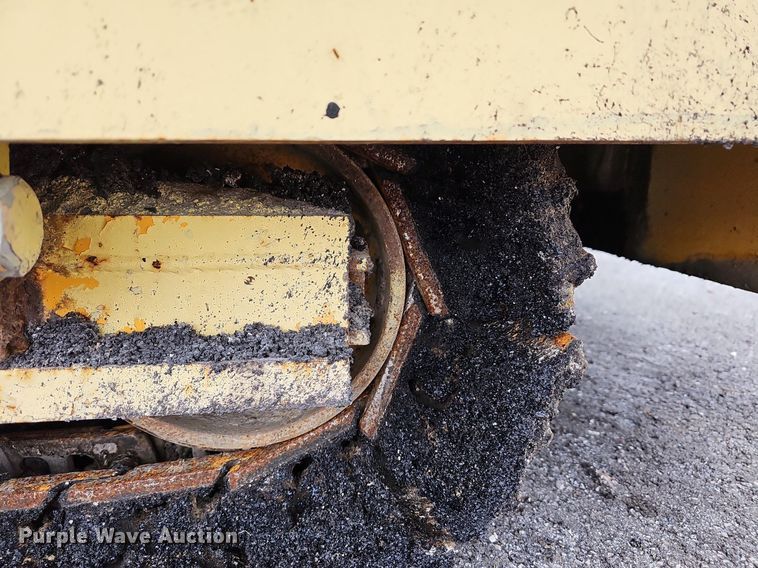 image for item MB9933 Mauldin 1750-C  paver