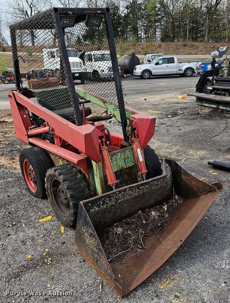 image for item MB9934 Owatonna  skid steer loader