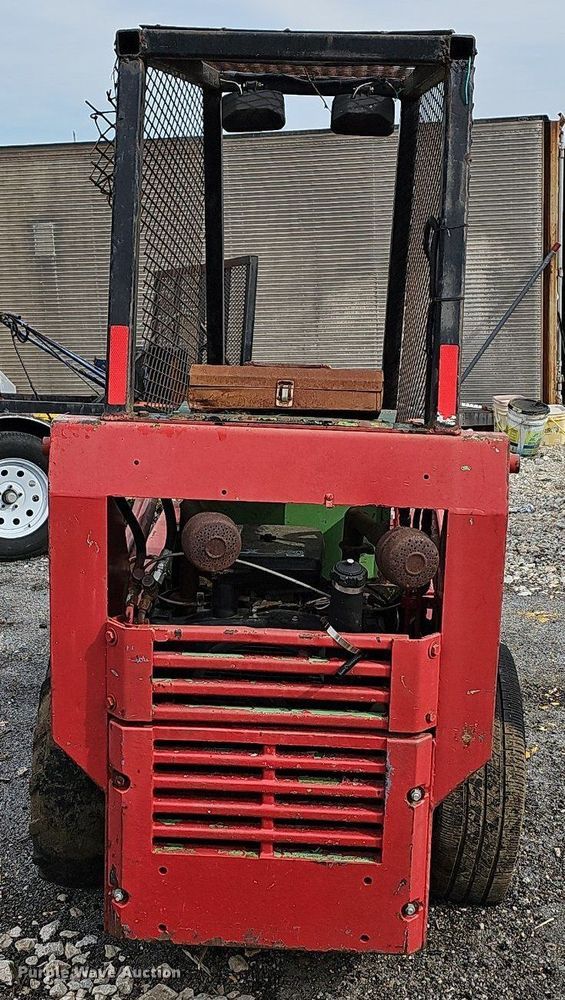 image for item MB9934 Owatonna  skid steer loader