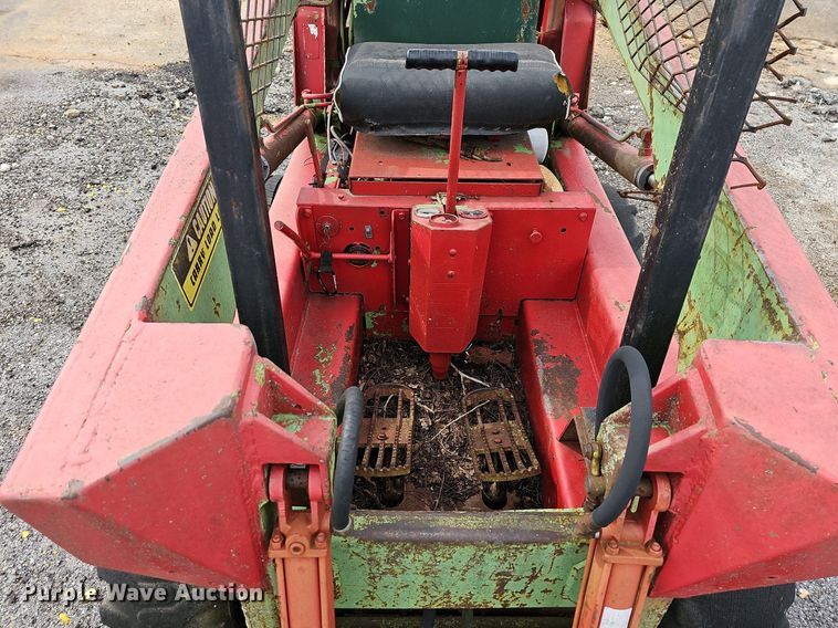 image for item MB9934 Owatonna  skid steer loader