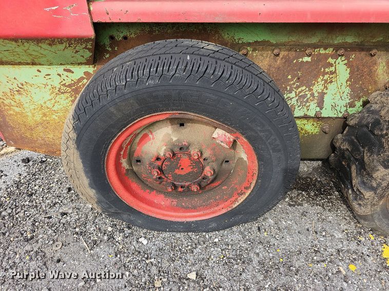 image for item MB9934 Owatonna  skid steer loader