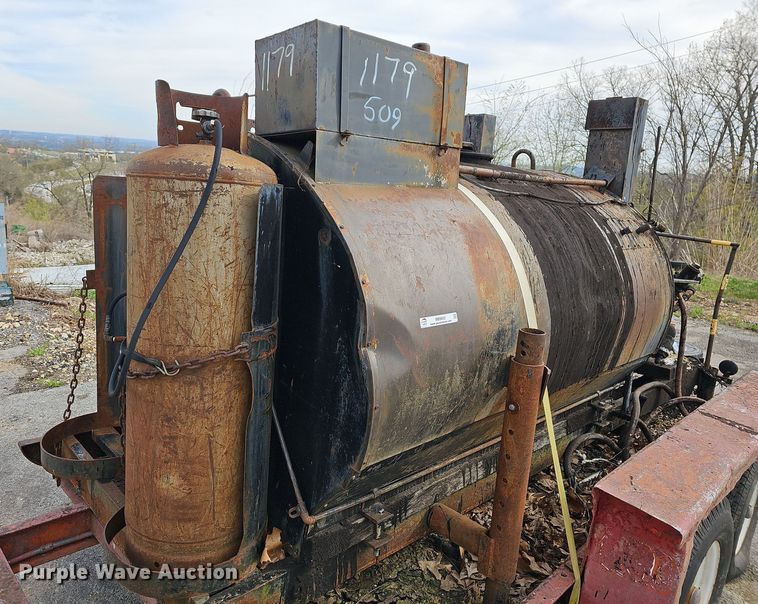 image for item MB9935 Pot hole patcher