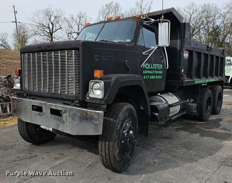 image for item MB9937 1981 GMC Brigadier  dump truck