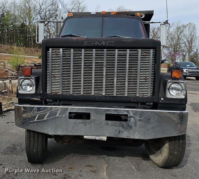 image for item MB9937 1981 GMC Brigadier  dump truck