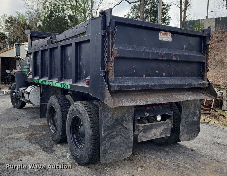 image for item MB9937 1981 GMC Brigadier  dump truck