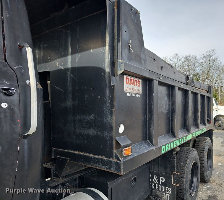 image for item MB9937 1981 GMC Brigadier  dump truck