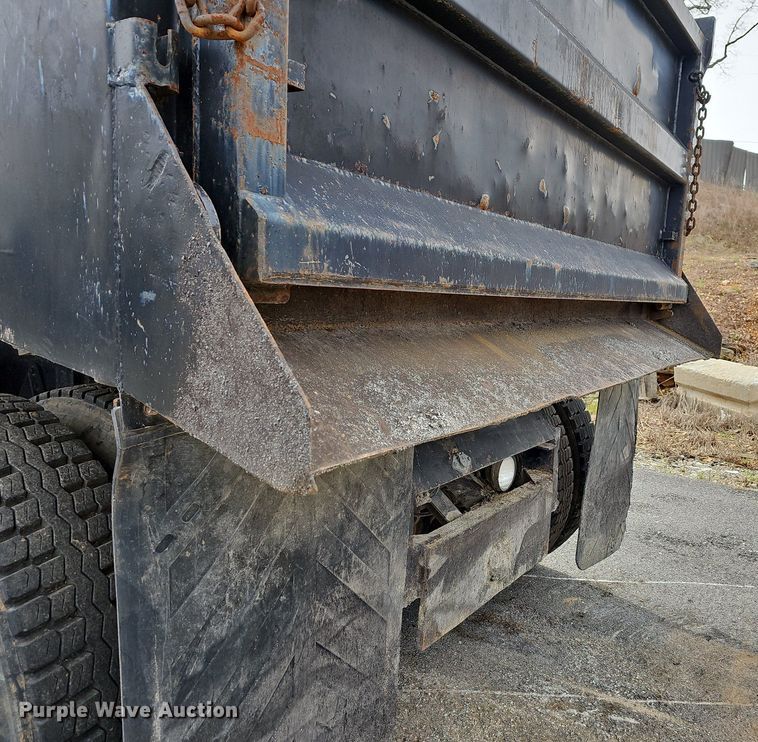 image for item MB9937 1981 GMC Brigadier  dump truck