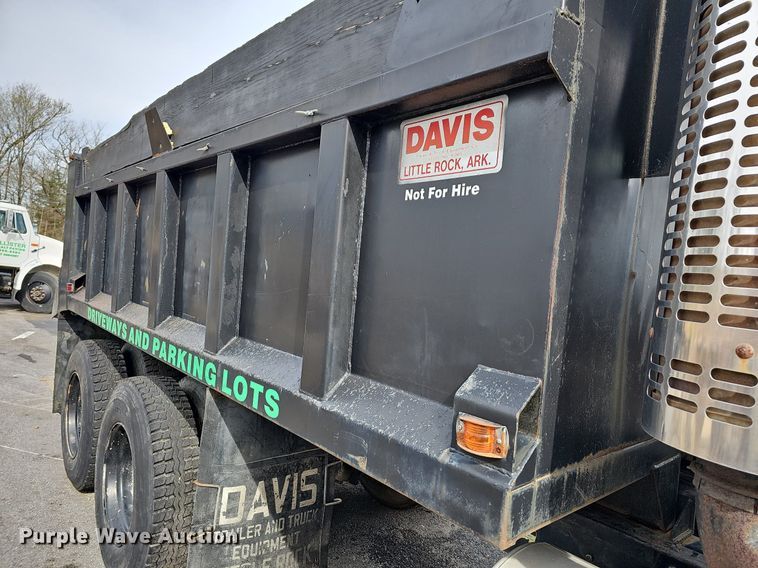 image for item MB9937 1981 GMC Brigadier  dump truck