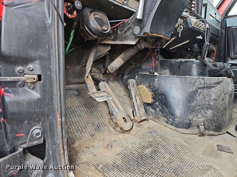 image for item MB9937 1981 GMC Brigadier  dump truck