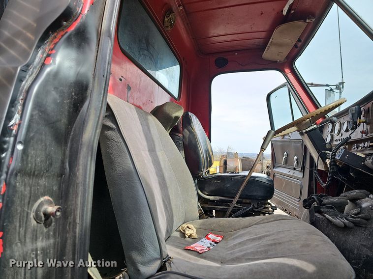 image for item MB9937 1981 GMC Brigadier  dump truck