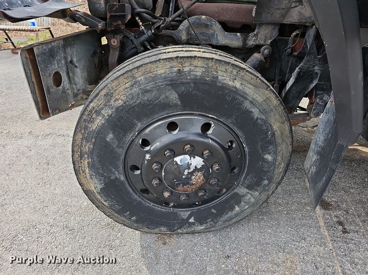 image for item MB9937 1981 GMC Brigadier  dump truck