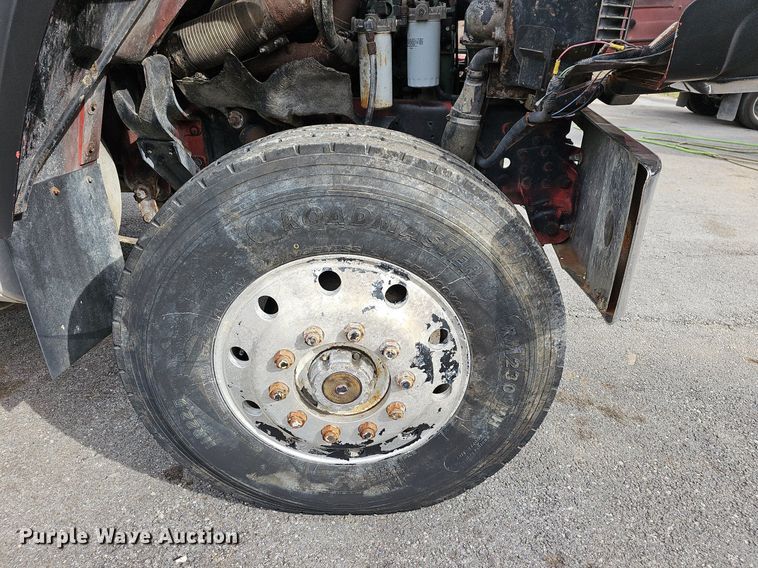 image for item MB9937 1981 GMC Brigadier  dump truck