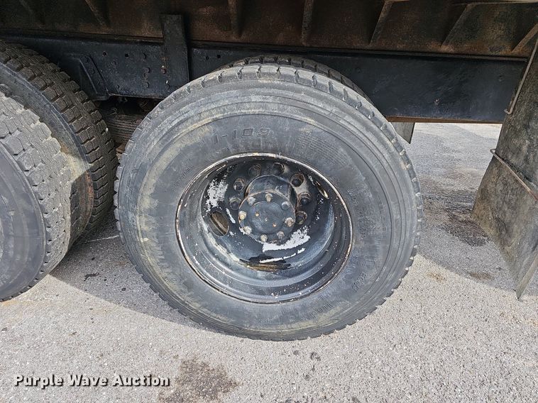 image for item MB9937 1981 GMC Brigadier  dump truck