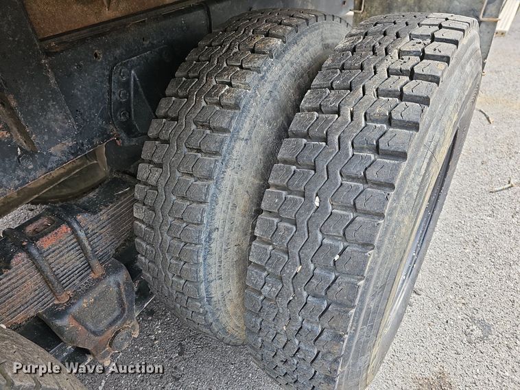 image for item MB9937 1981 GMC Brigadier  dump truck