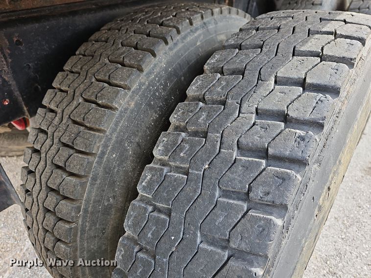 image for item MB9937 1981 GMC Brigadier  dump truck