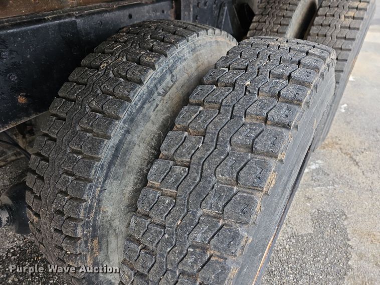 image for item MB9937 1981 GMC Brigadier  dump truck