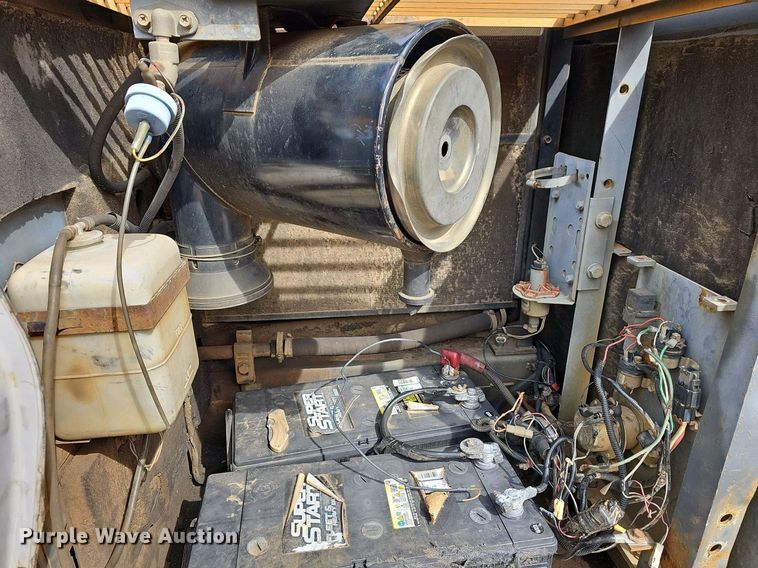 image for item MB9938 1999 Case 9020B  excavator