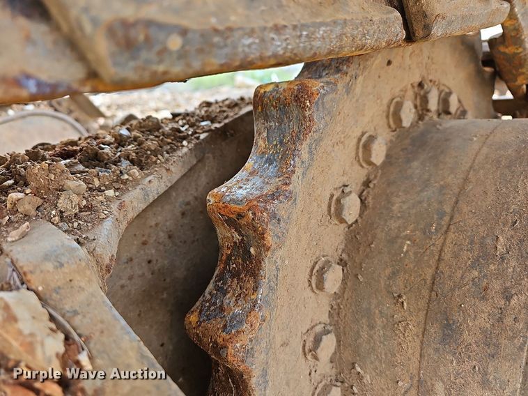 image for item MB9938 1999 Case 9020B  excavator