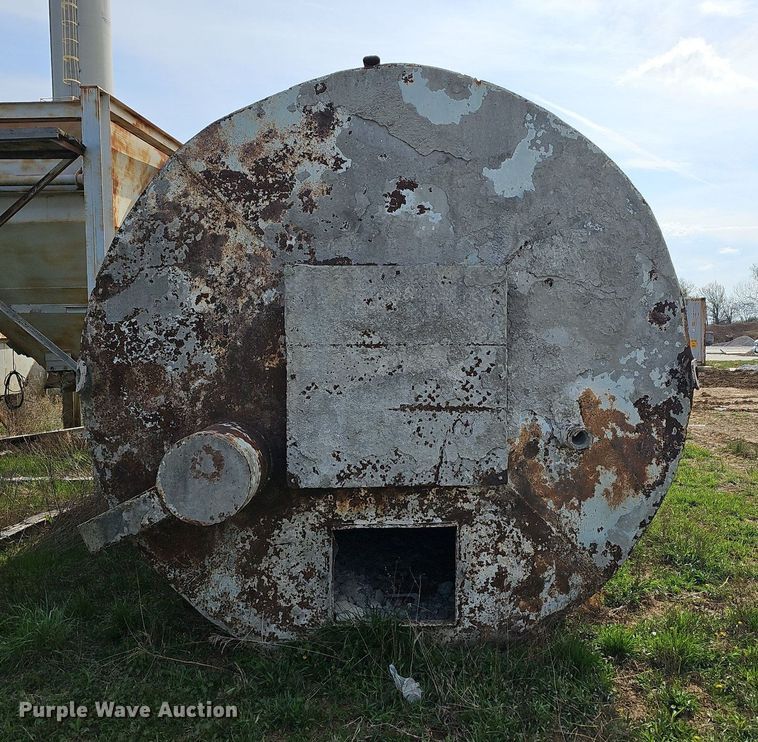 image for item MB9952 Stephen's Manufacturing Co.  concrete silo
