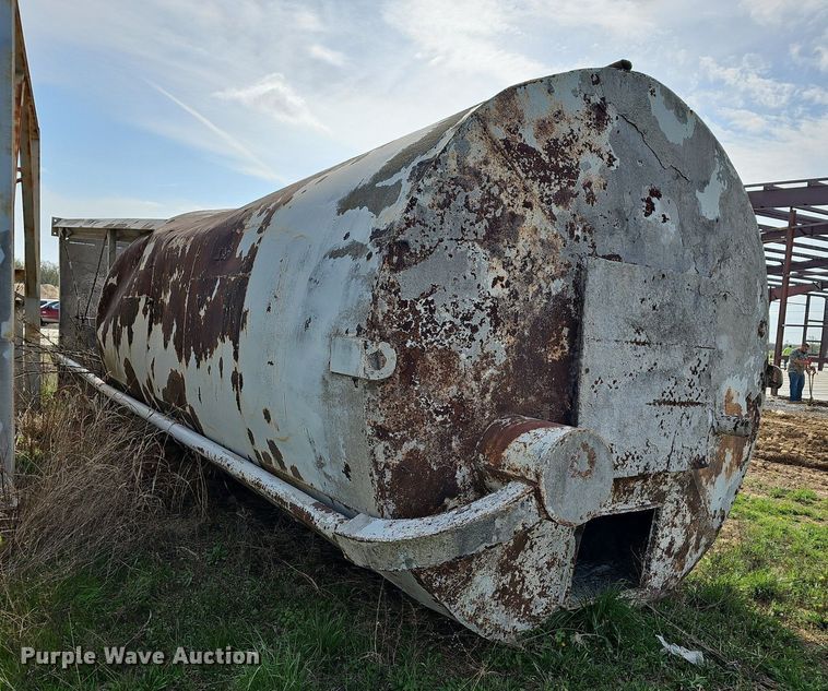 image for item MB9952 Stephen's Manufacturing Co.  concrete silo