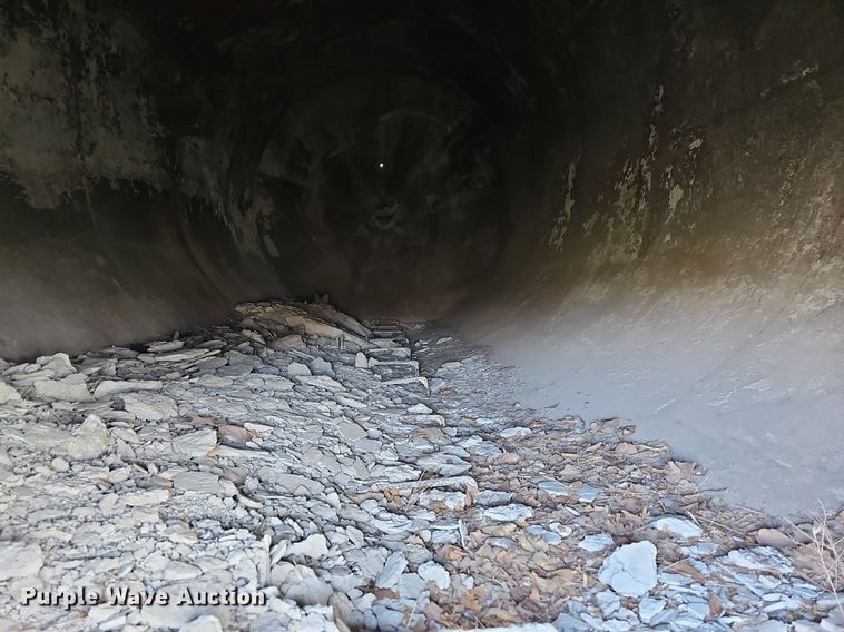 image for item MB9952 Stephen's Manufacturing Co.  concrete silo
