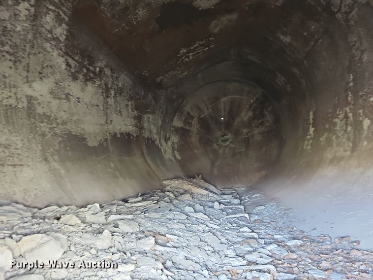 image for item MB9952 Stephen's Manufacturing Co.  concrete silo