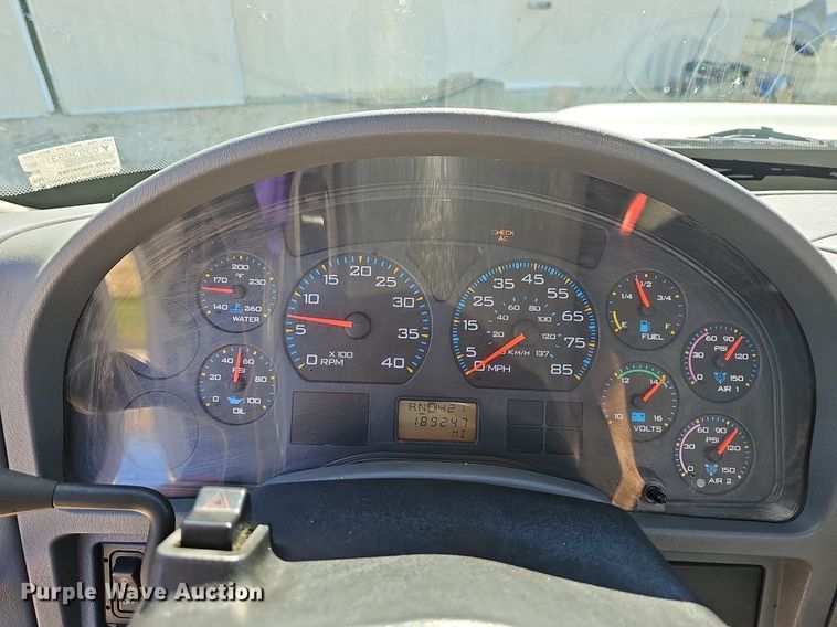 image for item MB9955 2007 International 4300  vacuum truck