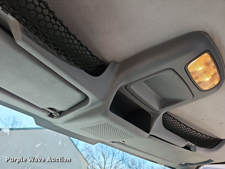 image for item MB9955 2007 International 4300  vacuum truck