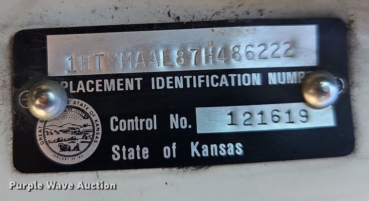 image for item MB9955 2007 International 4300  vacuum truck