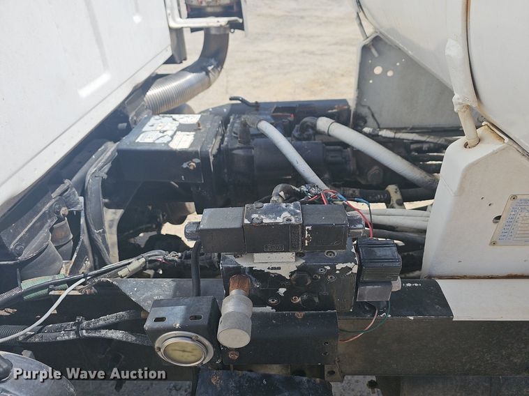 image for item MB9956 2001 Sterling LT9500  ready mix truck