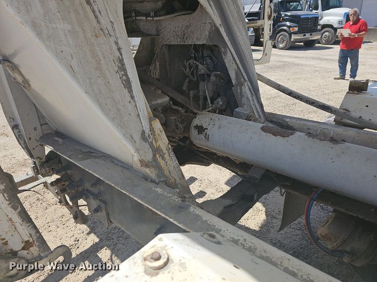 image for item MB9956 2001 Sterling LT9500  ready mix truck