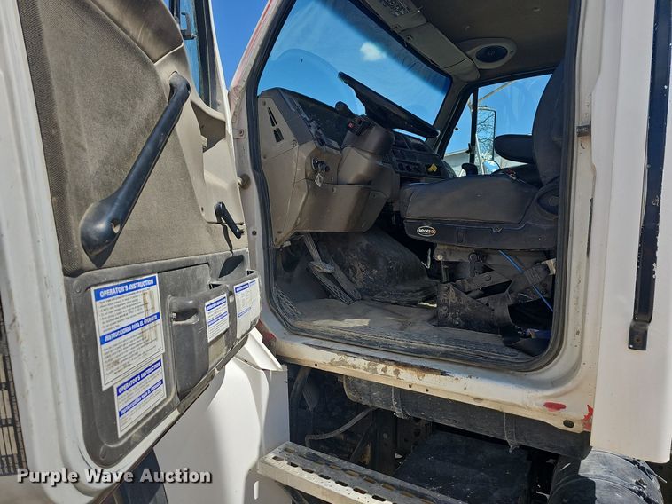 image for item MB9956 2001 Sterling LT9500  ready mix truck