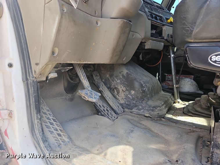 image for item MB9956 2001 Sterling LT9500  ready mix truck