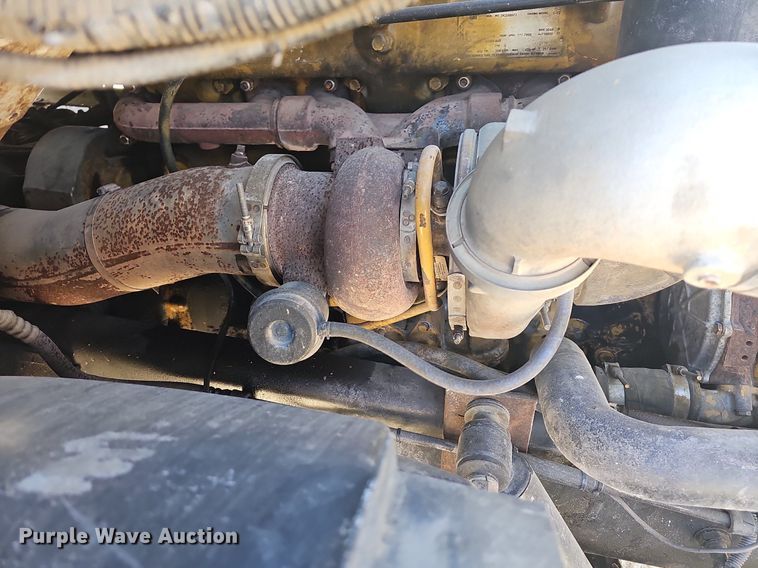 image for item MB9956 2001 Sterling LT9500  ready mix truck