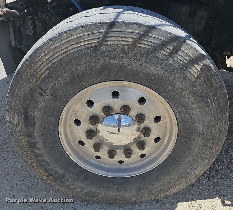 image for item MB9956 2001 Sterling LT9500  ready mix truck