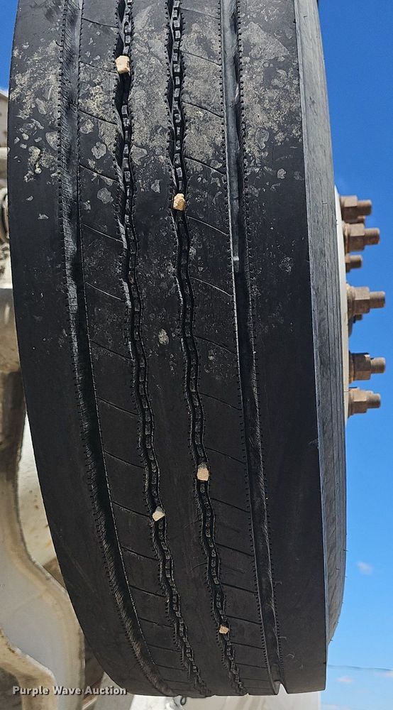 image for item MB9956 2001 Sterling LT9500  ready mix truck