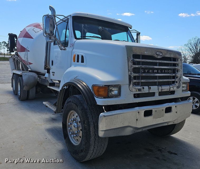 image for item MB9957 2004 Sterling L9500  ready mix truck