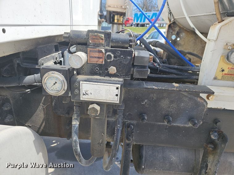 image for item MB9957 2004 Sterling L9500  ready mix truck