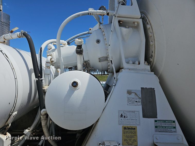 image for item MB9957 2004 Sterling L9500  ready mix truck